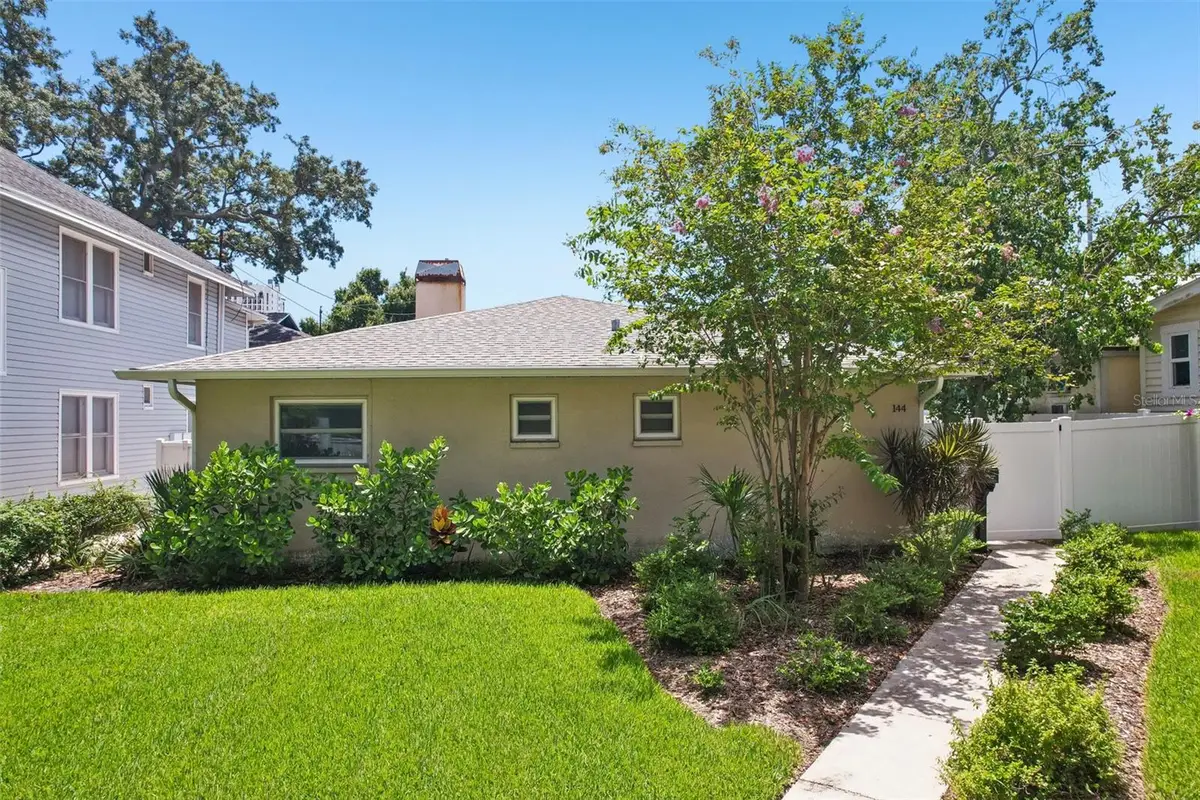 144 8th Avenue N, Saint Petersburg, FL 33701 - #1