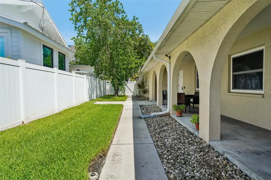 144 8th Avenue N, Saint Petersburg, FL 33701 - #2