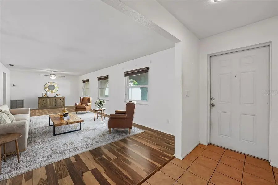 144 8th Avenue N, Saint Petersburg, FL 33701 - #3