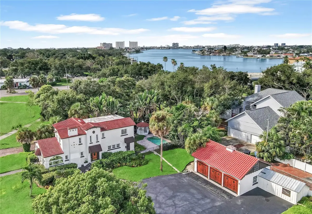 120 Park Street N, Saint Petersburg, FL 33710 - #1
