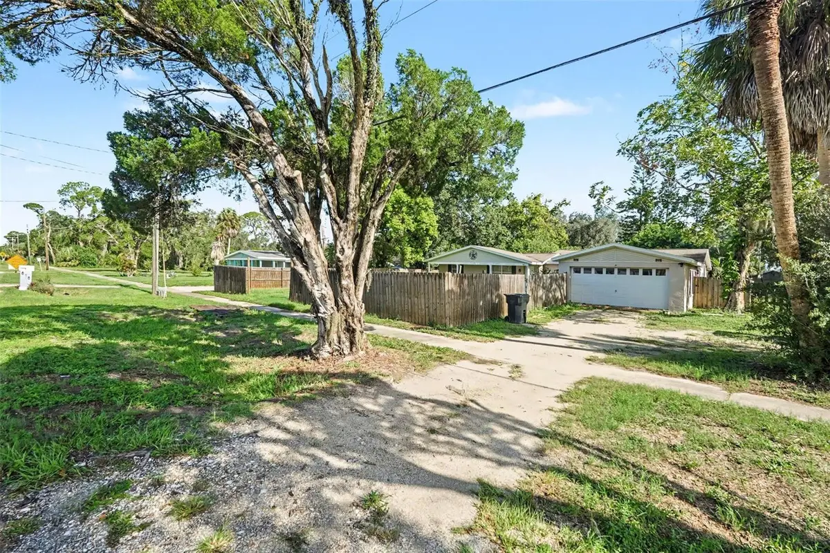 805 W College Avenue, Ruskin, FL 33570 - #1