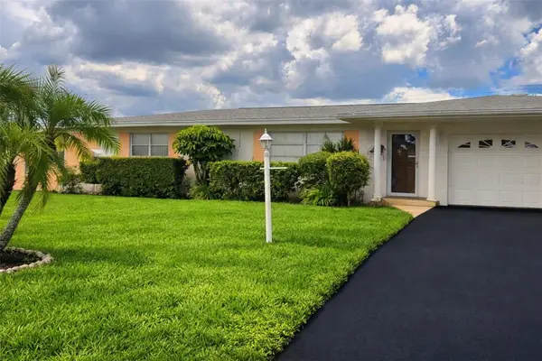 11450 80th Avenue, SEMINOLE, FL 33772