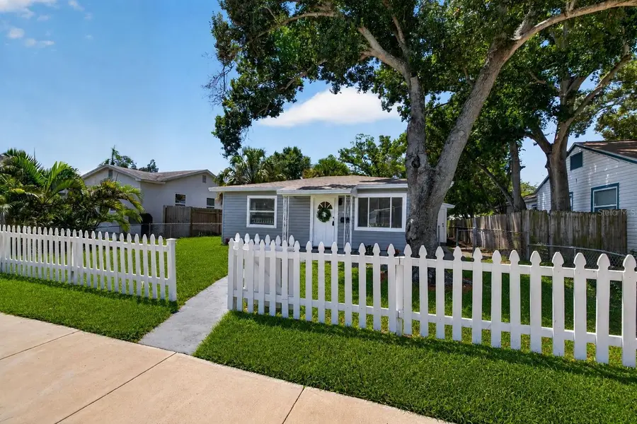 4110 3rd Avenue S, Saint Petersburg, FL 33711 - #3