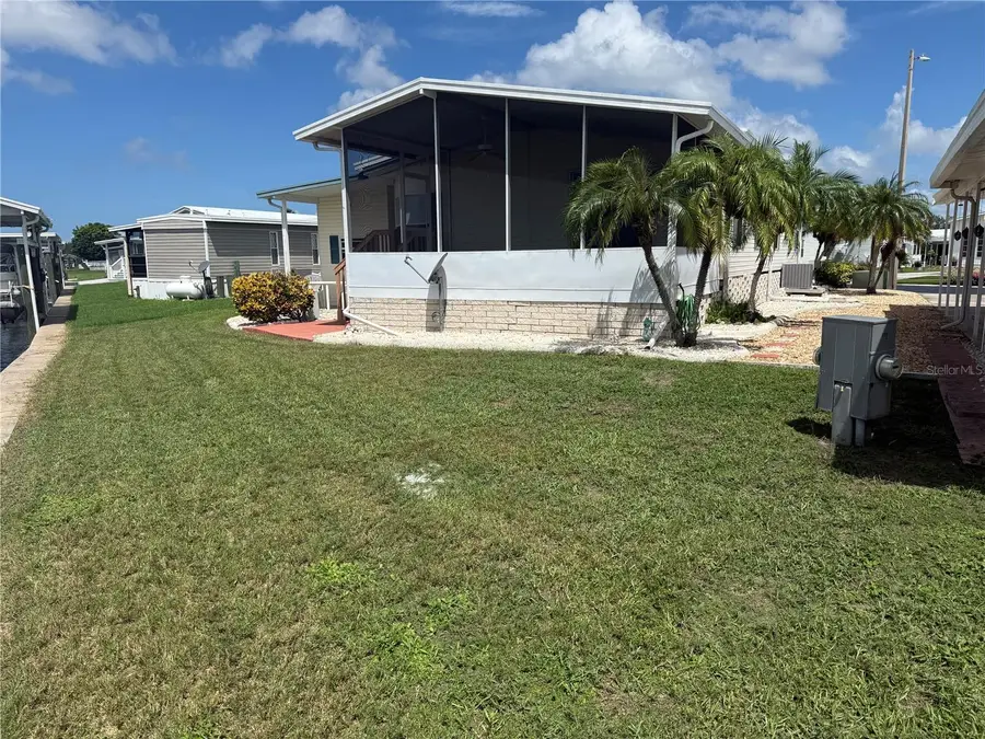 138 S Saint Thomas Circle, Apollo Beach, FL 33572 - #2