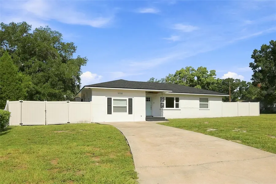 9708 Forest Hills Drive, Tampa, FL 33612 - #2