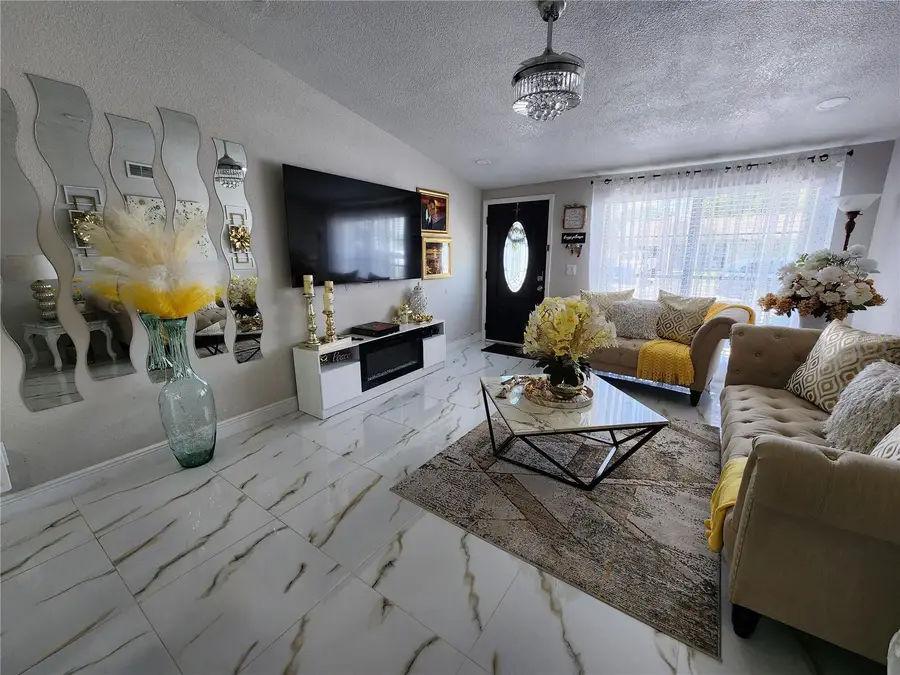 9404 Hillport Court, Tampa, FL 33615 - #3
