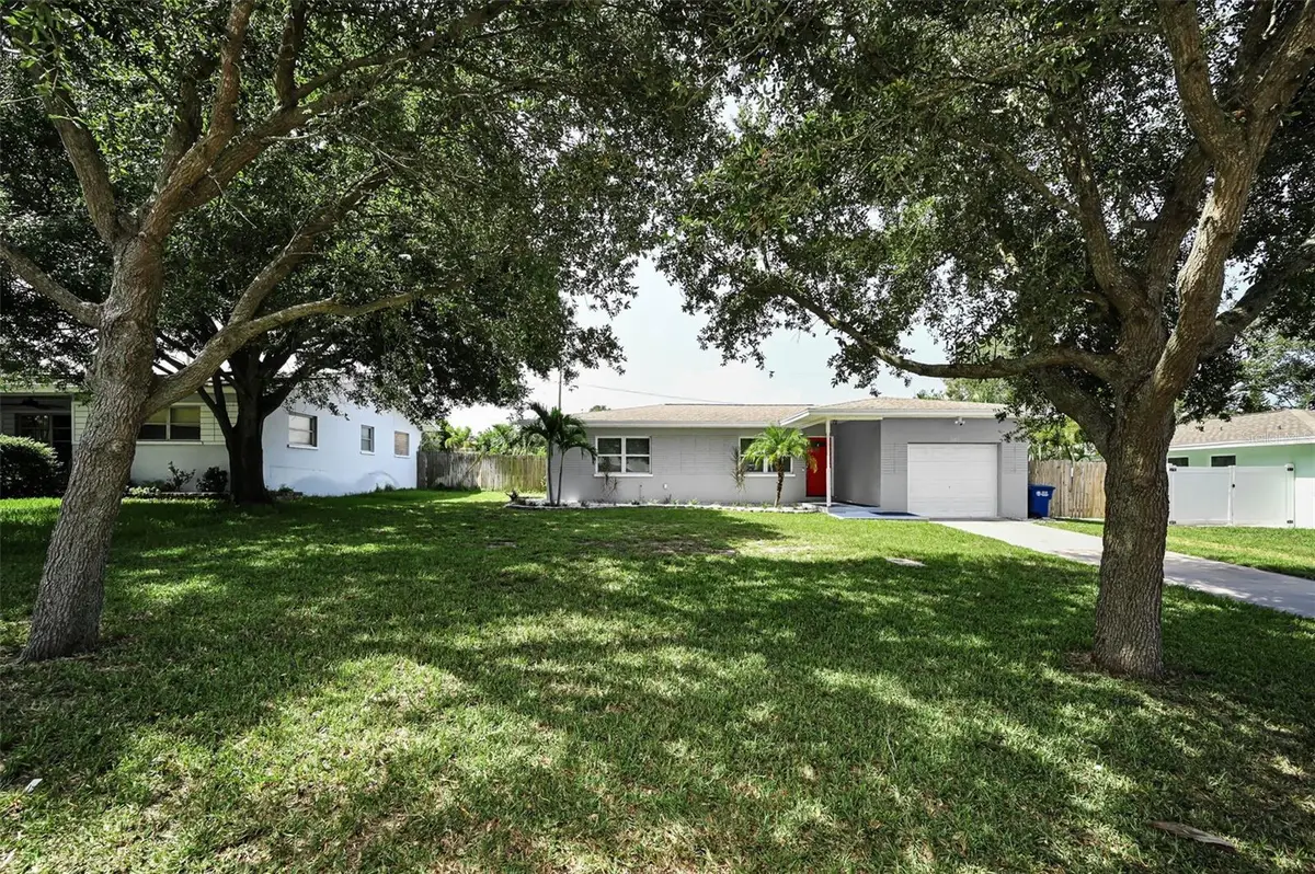 2003 6th Avenue Sw, Largo, FL 33770 - #1