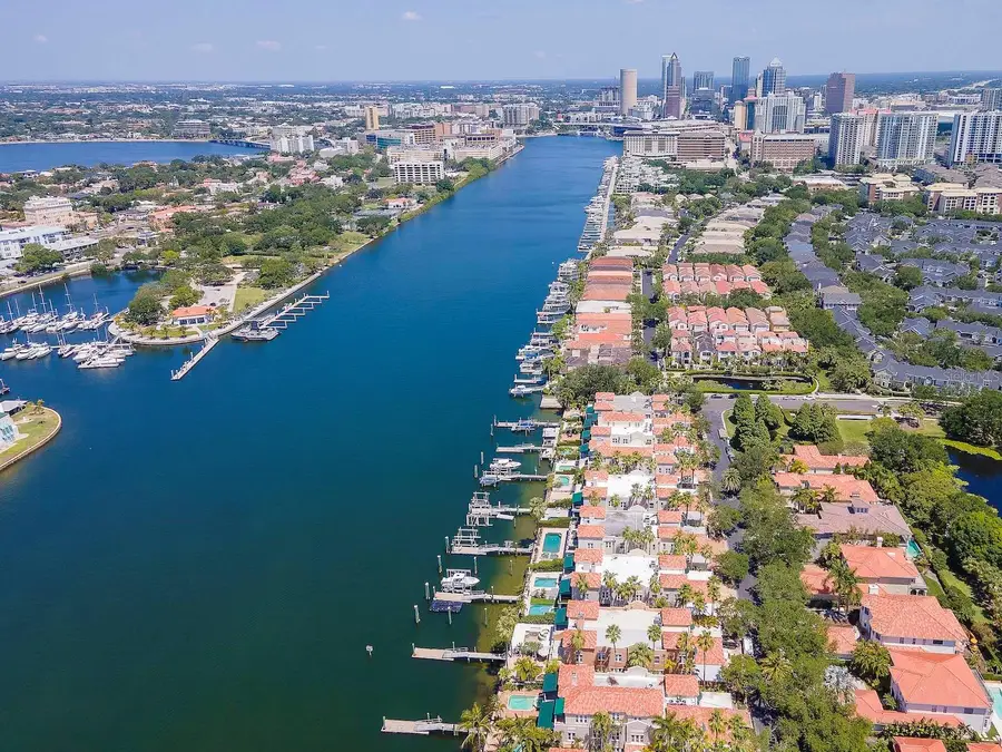 1109 Abbeys Way, Tampa, FL 33602 - #2