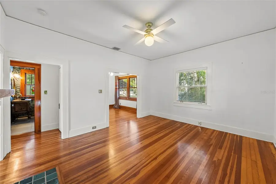 1024 23rd Avenue N, Saint Petersburg, FL 33704 - #3
