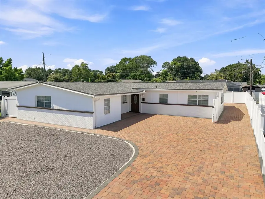 6033 Ambassador Drive, Tampa, FL 33615 - #2