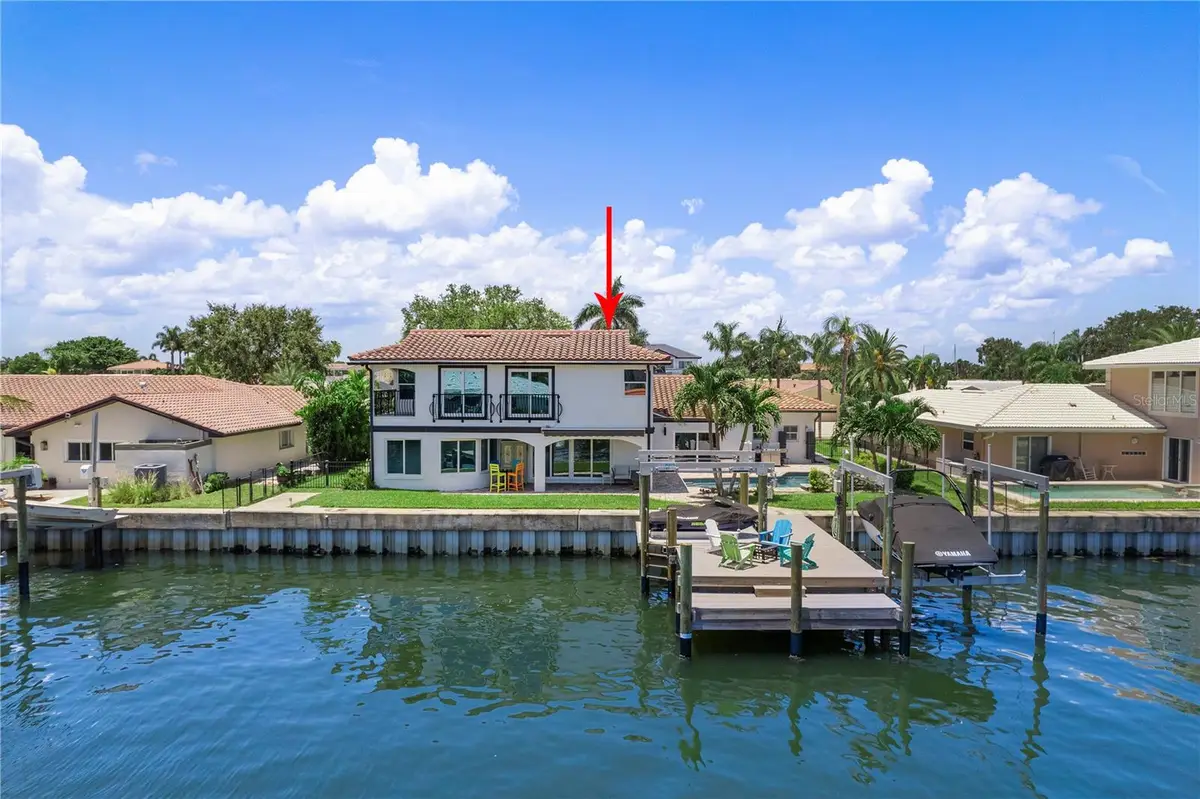 1946 Illinois Avenue Ne, Saint Petersburg, FL 33703 - #1