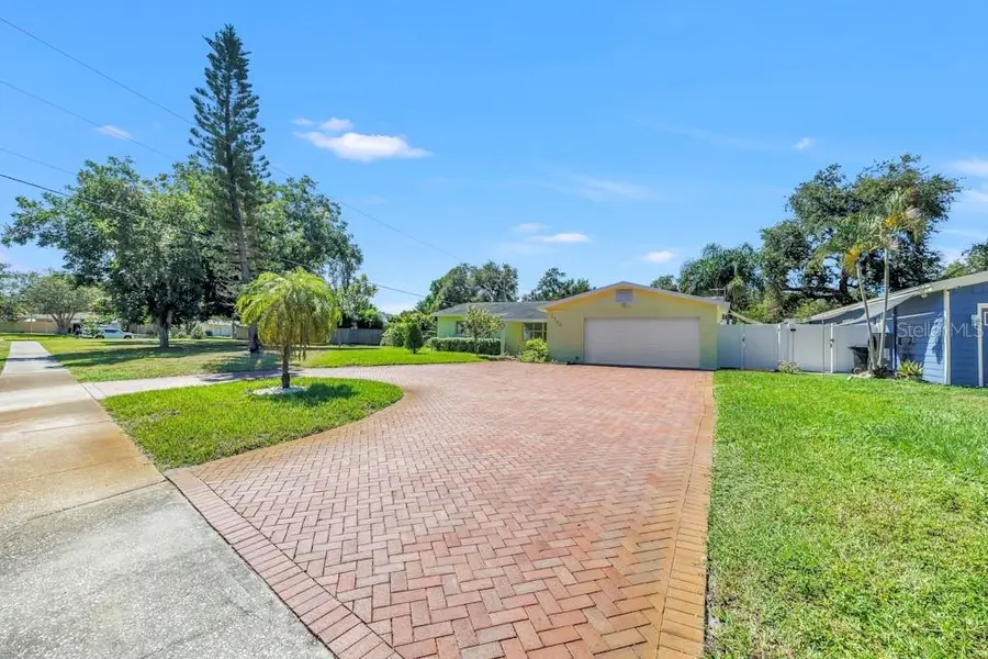 7700 22nd Avenue N, Saint Petersburg, FL 33710 - #3