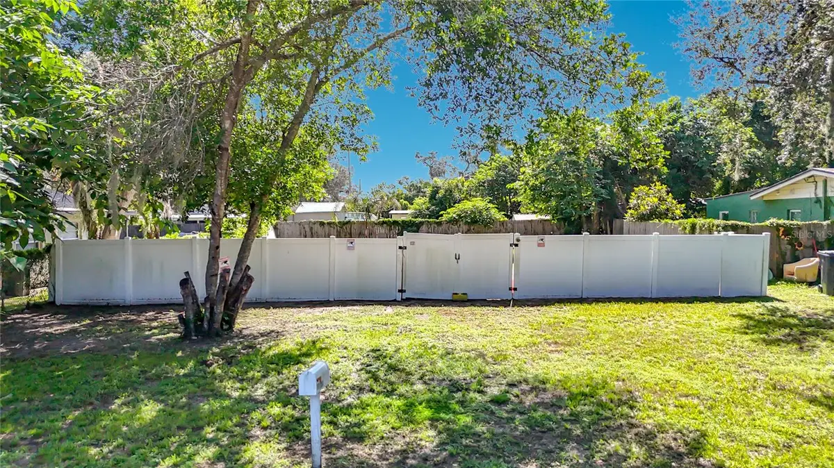 11707 Carver St, Thonotosassa, FL 33592 - #1