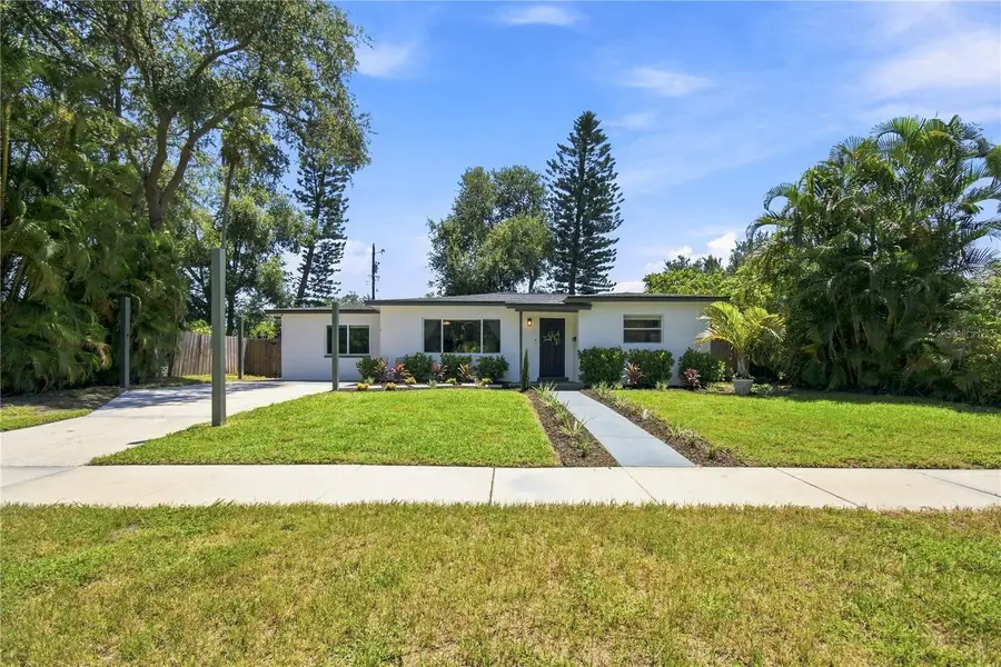 6218 7th Street S, Saint Petersburg, FL 33705 - #2