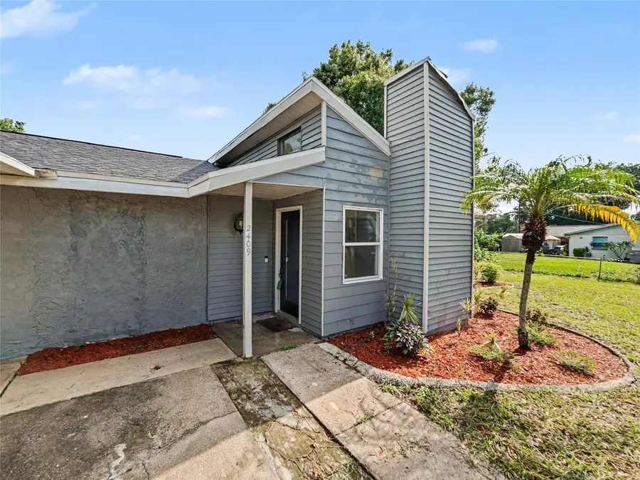2409 11th Avenue Se, Ruskin, FL 33570 - #2