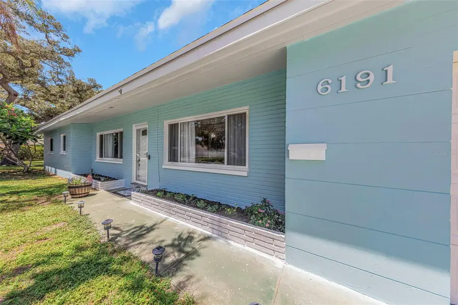 6191 6th Avenue S, Saint Petersburg, FL 33707 - #2