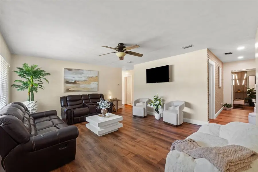1721 S Jefferson Avenue, Clearwater, FL 33756 - #3