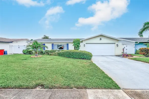 9069 127th Street, SEMINOLE, FL 33776