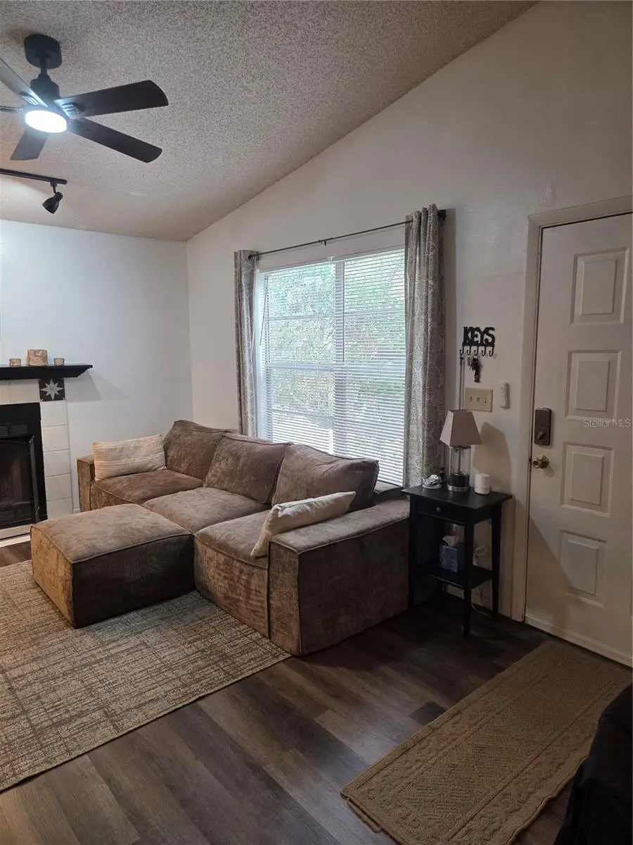 4033 Dream Oak Place #203, Tampa, FL 33613 - #3