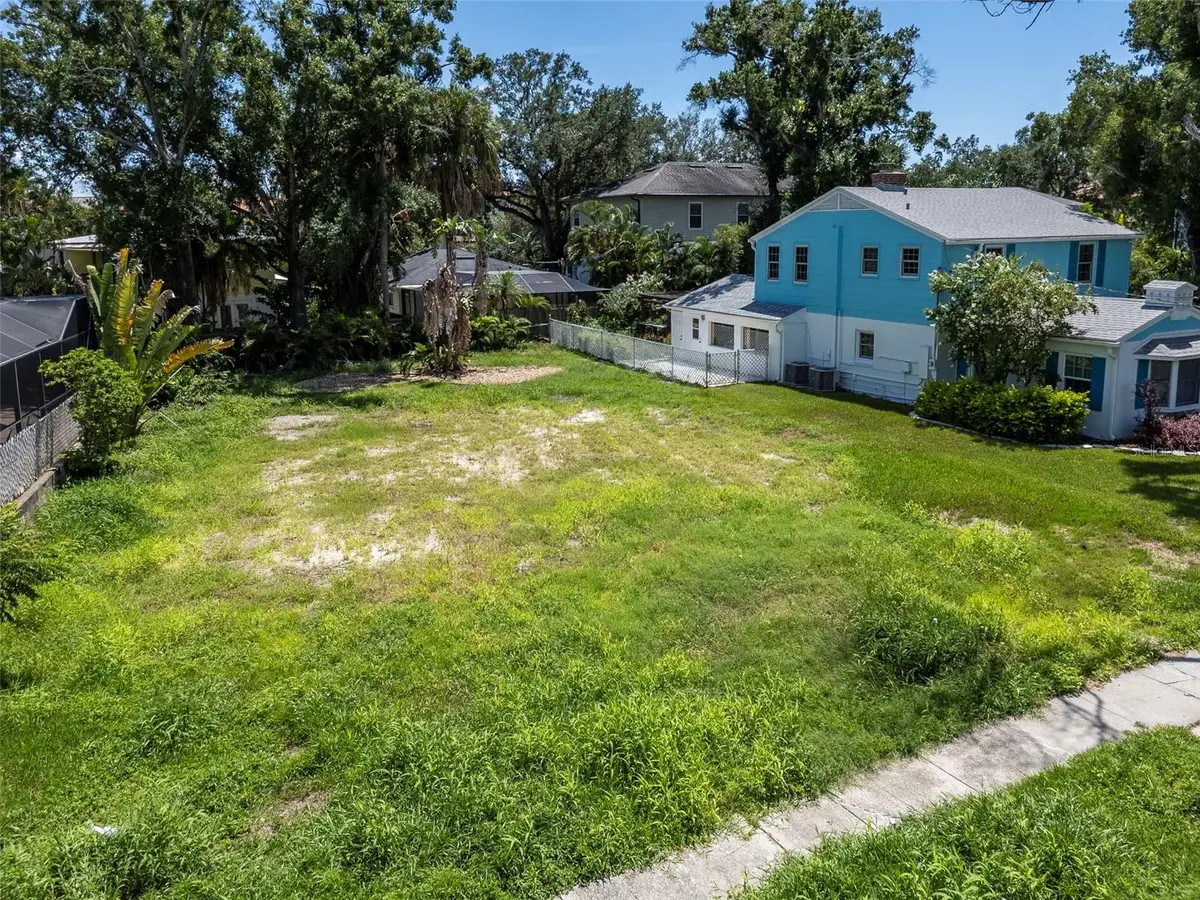 641 Geneva Place, Tampa, FL 33606 - #1