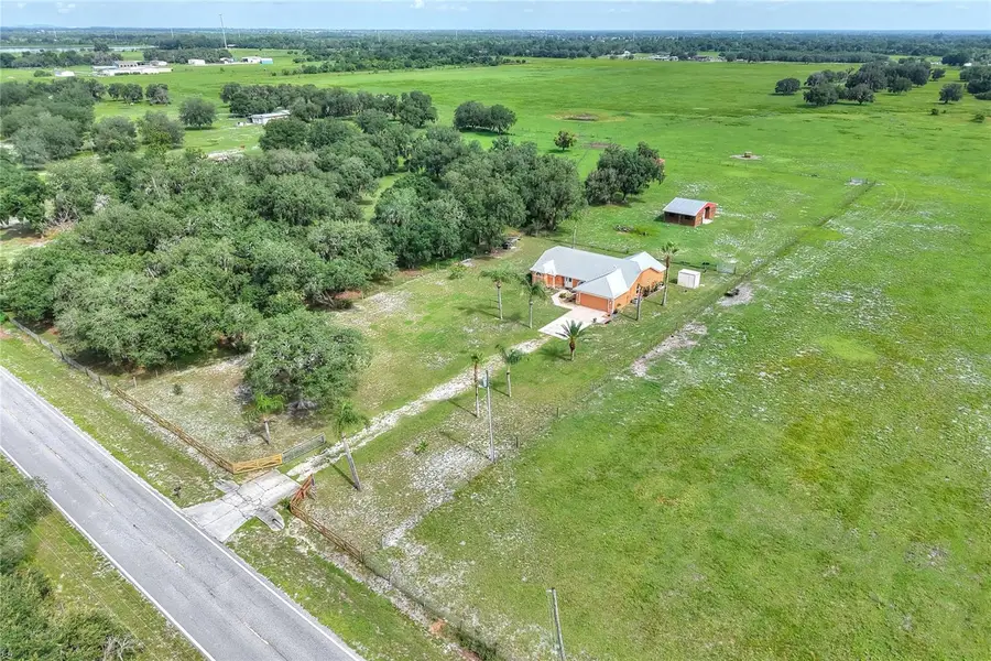 9111 Lake Buffum Road N, Fort Meade, FL 33841 - #3