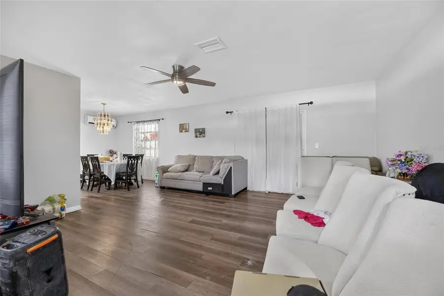 202 9th Street Ne, Ruskin, FL 33570 - #2