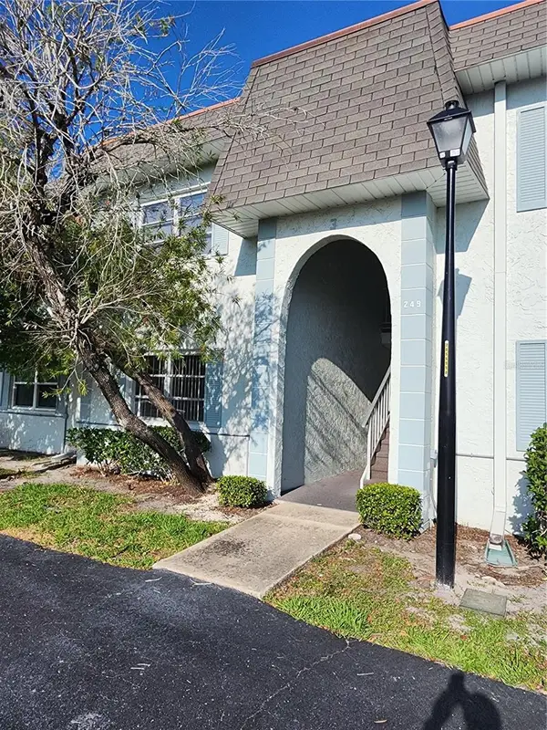 247 S Mcmullen Booth Road #24, CLEARWATER, FL 33759