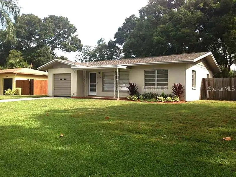 610 12th Street Nw, Largo, FL 33770 - #1