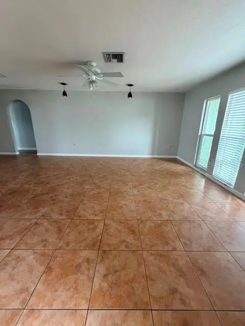 527 Wayfarer Drive, Tarpon Springs, FL 34689 - #3