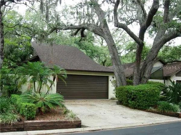 4512 Sweetwater Lake Drive #10, TAMPA, FL 33613