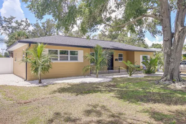 9046 3rd Street N, ST PETERSBURG, FL 33702