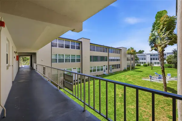 9940 47th Avenue N #216, ST PETERSBURG, FL 33708
