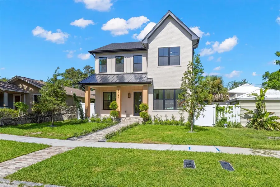 2828 13th Street N, Saint Petersburg, FL 33704 - #2