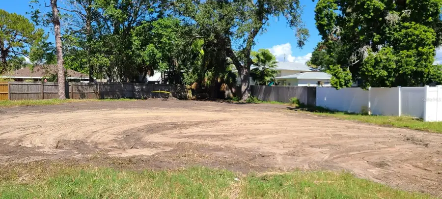 4543 Indianapolis Street Ne, Saint Petersburg, FL 33703 - #2