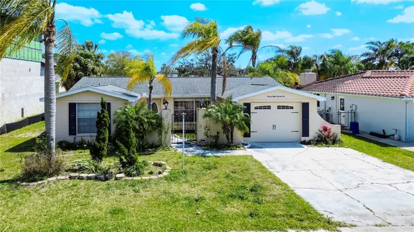 9826 Island Harbor Drive, PORT RICHEY, FL 34668