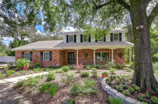 901 Woodview Drive, BRANDON, FL 33511
