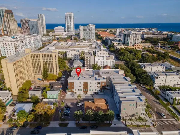 372 6th Street S #12, ST PETERSBURG, FL 33701