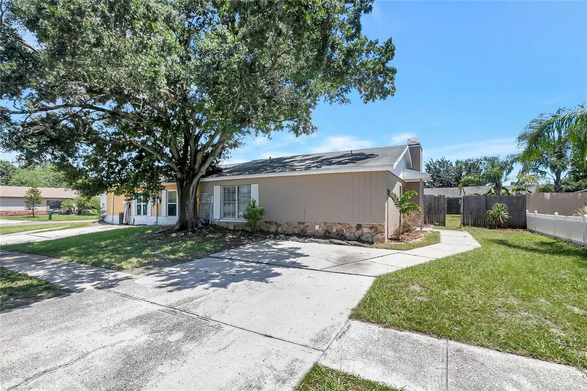 1212 Coolmont Drive, Brandon, FL 33511 - #1