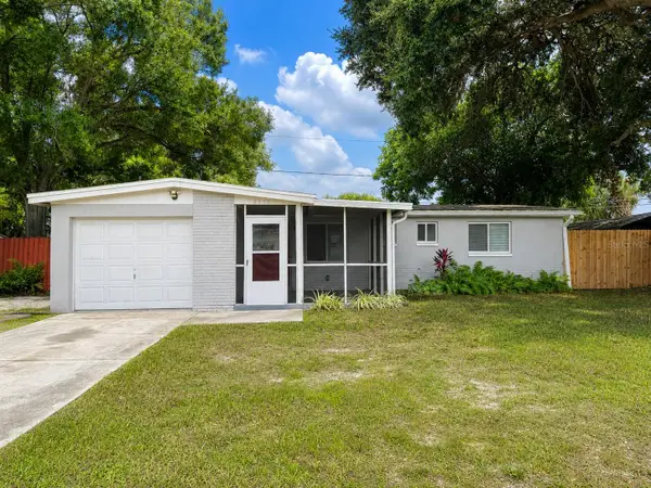 8836 79th Place, SEMINOLE, FL 33777