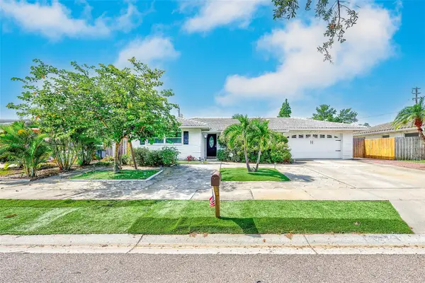 11288 60th Avenue, SEMINOLE, FL 33772