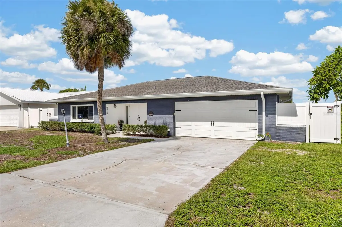 6314 Wisteria Lane, Apollo Beach, FL 33572 - #1