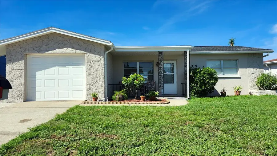 9709 Lakeside Lane, Port Richey, FL 34668 - #3