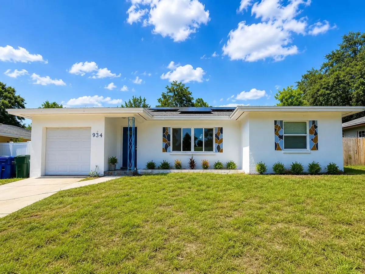 934 Hillwood Dr, Dunedin, FL 34698 - #1