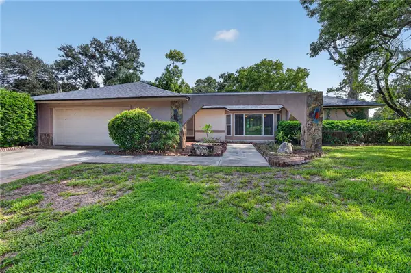 10 Linden Lane, PALM HARBOR, FL 34683
