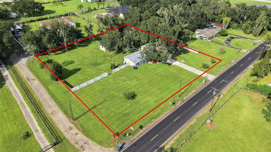 5106 Thonotosassa Road, Plant City, FL 33565 - #2