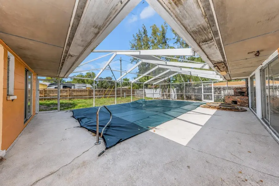 3000 36th Avenue S, Saint Petersburg, FL 33712 - #3