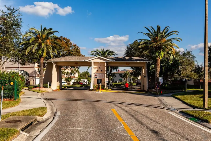 10036 63rd Avenue N #17, Saint Petersburg, FL 33708 - #2