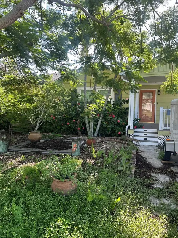 3008 Dupont Street S, GULFPORT, FL 33707