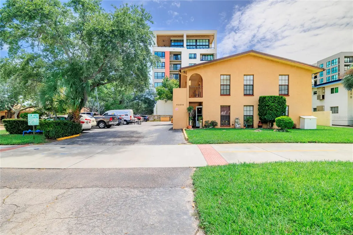 4200 37th Street S, Saint Petersburg, FL 33711 - #1