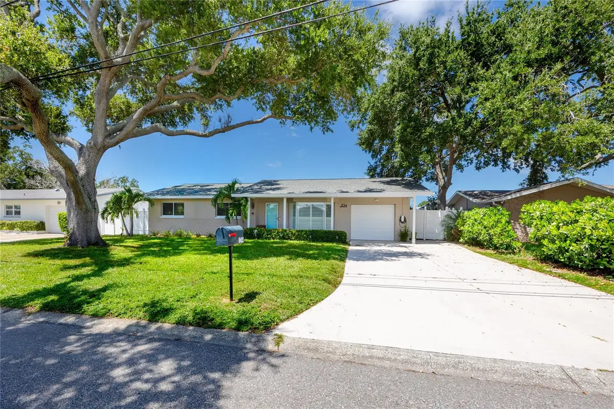 1744 Harbor Circle E, Largo, FL 33770 - #1